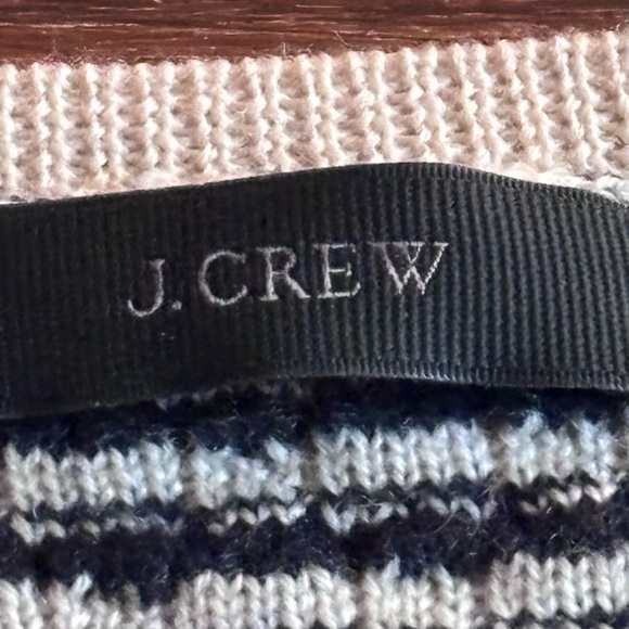 Stunning Blue & Blush Cream Cardigan with Fantastic Details. J. Crew Black Tag. - Picture 6 of 9